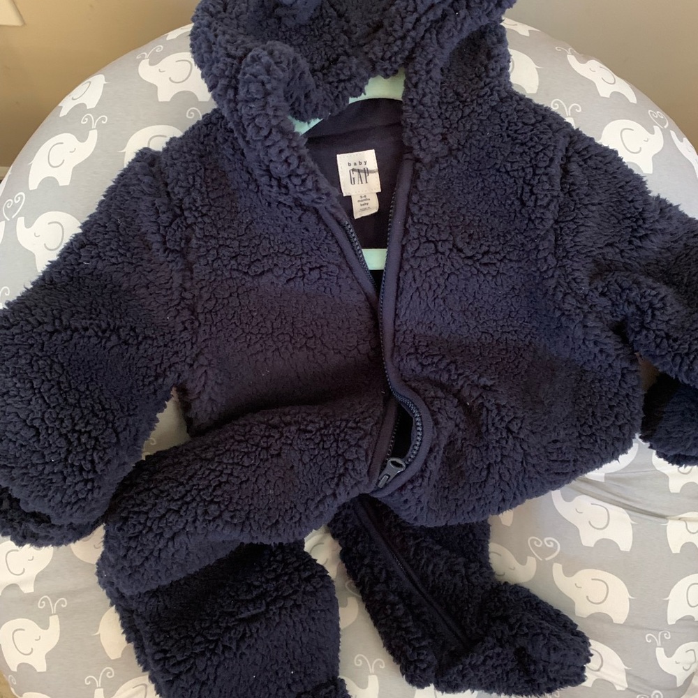 GAP WINTER BODYSUIT
